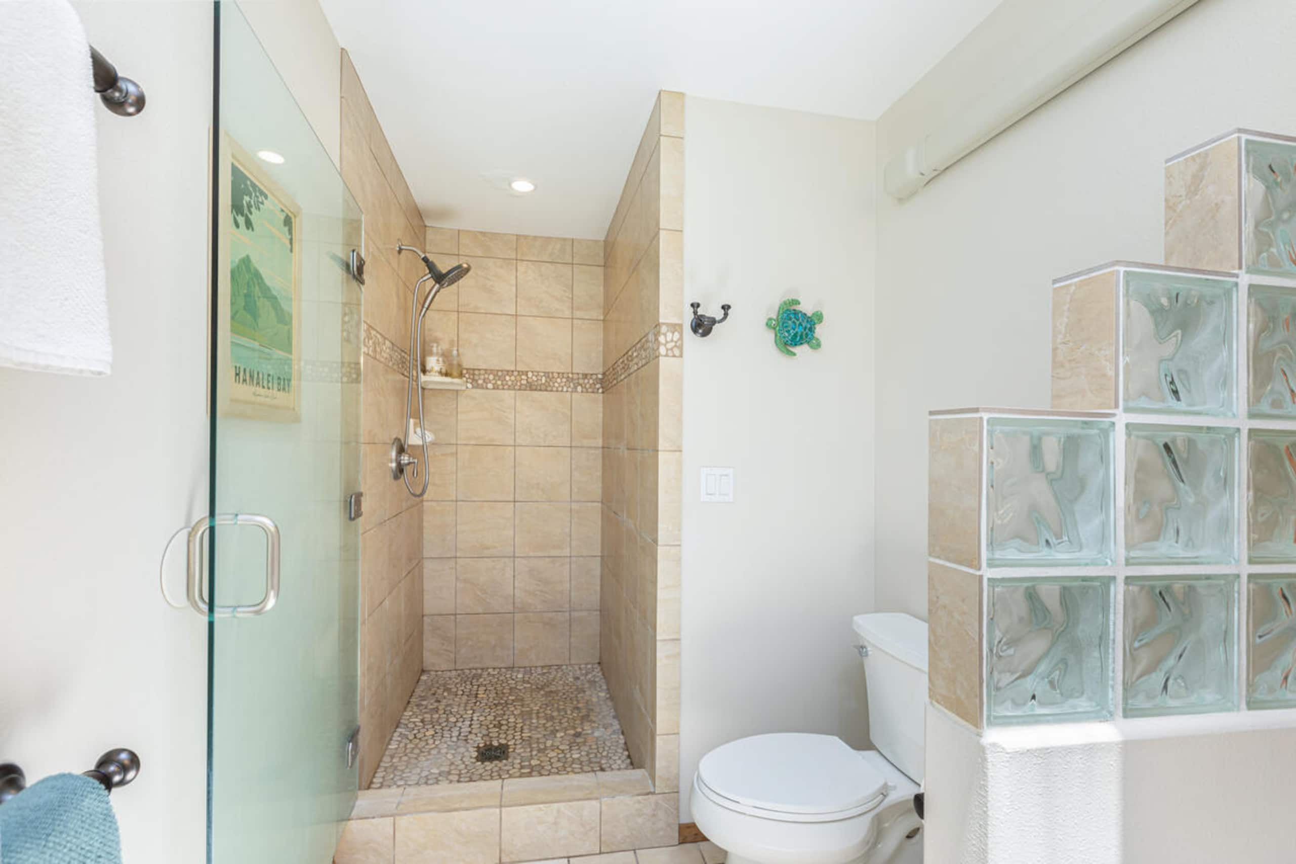 Home in Princeville · ★4.94 · 3 bedrooms · 3 beds · 2 baths - Image 20