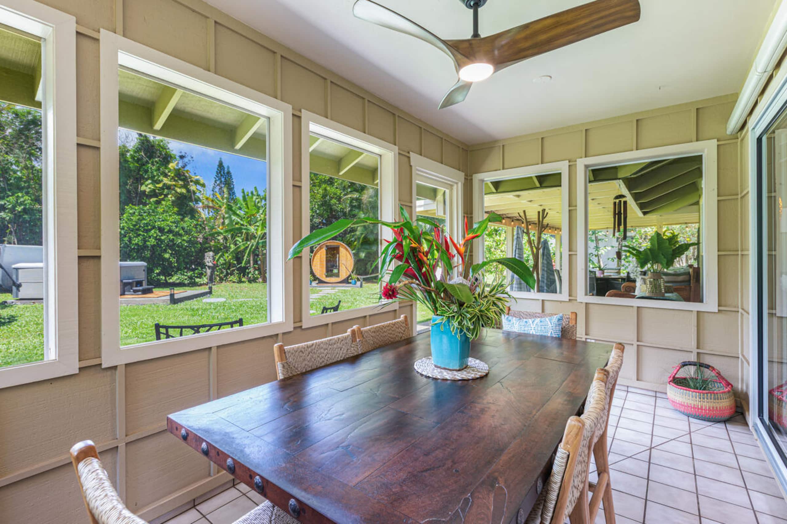 Home in Princeville · ★4.94 · 3 bedrooms · 3 beds · 2 baths - Image 9