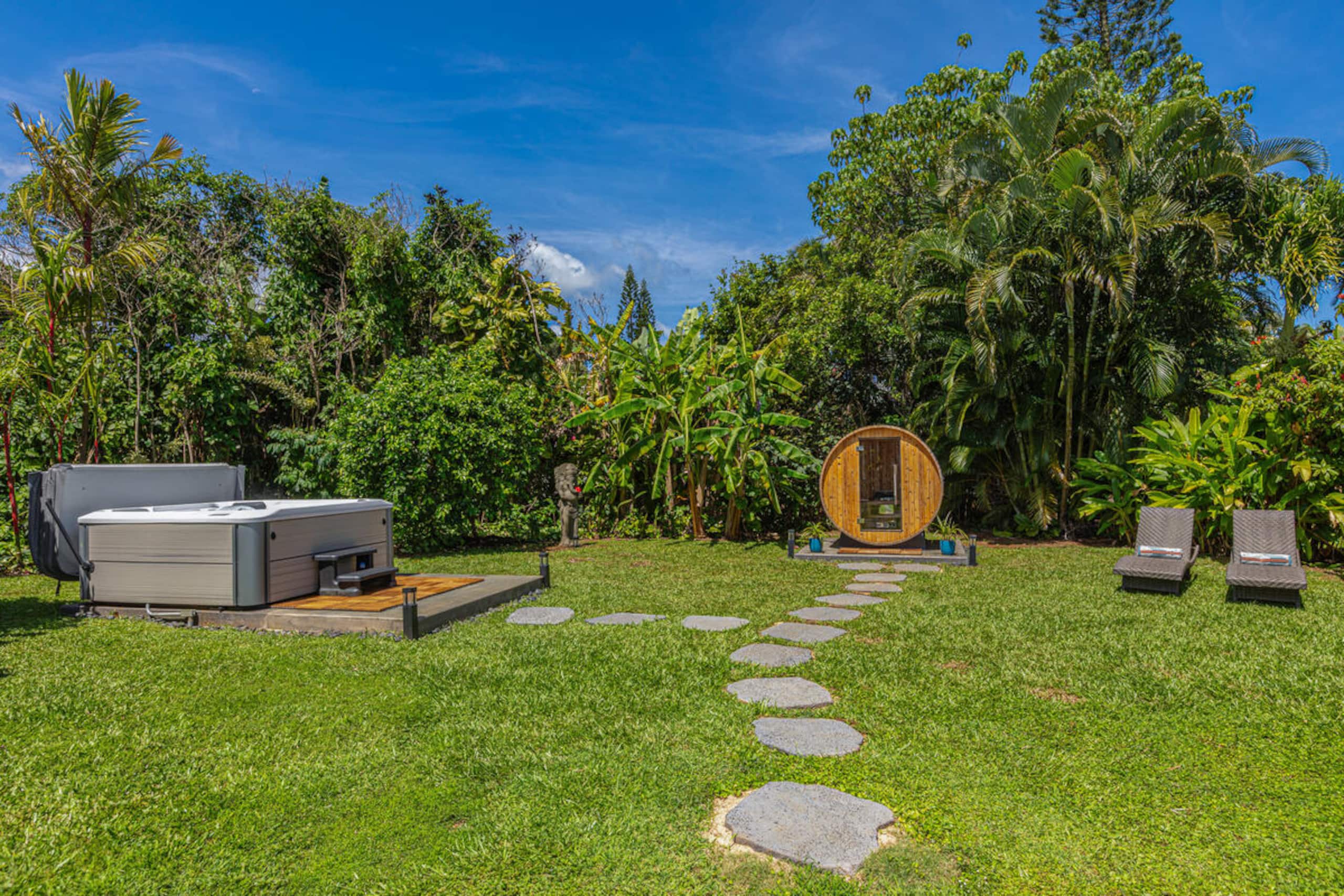 Home in Princeville · ★4.94 · 3 bedrooms · 3 beds · 2 baths - Image 26