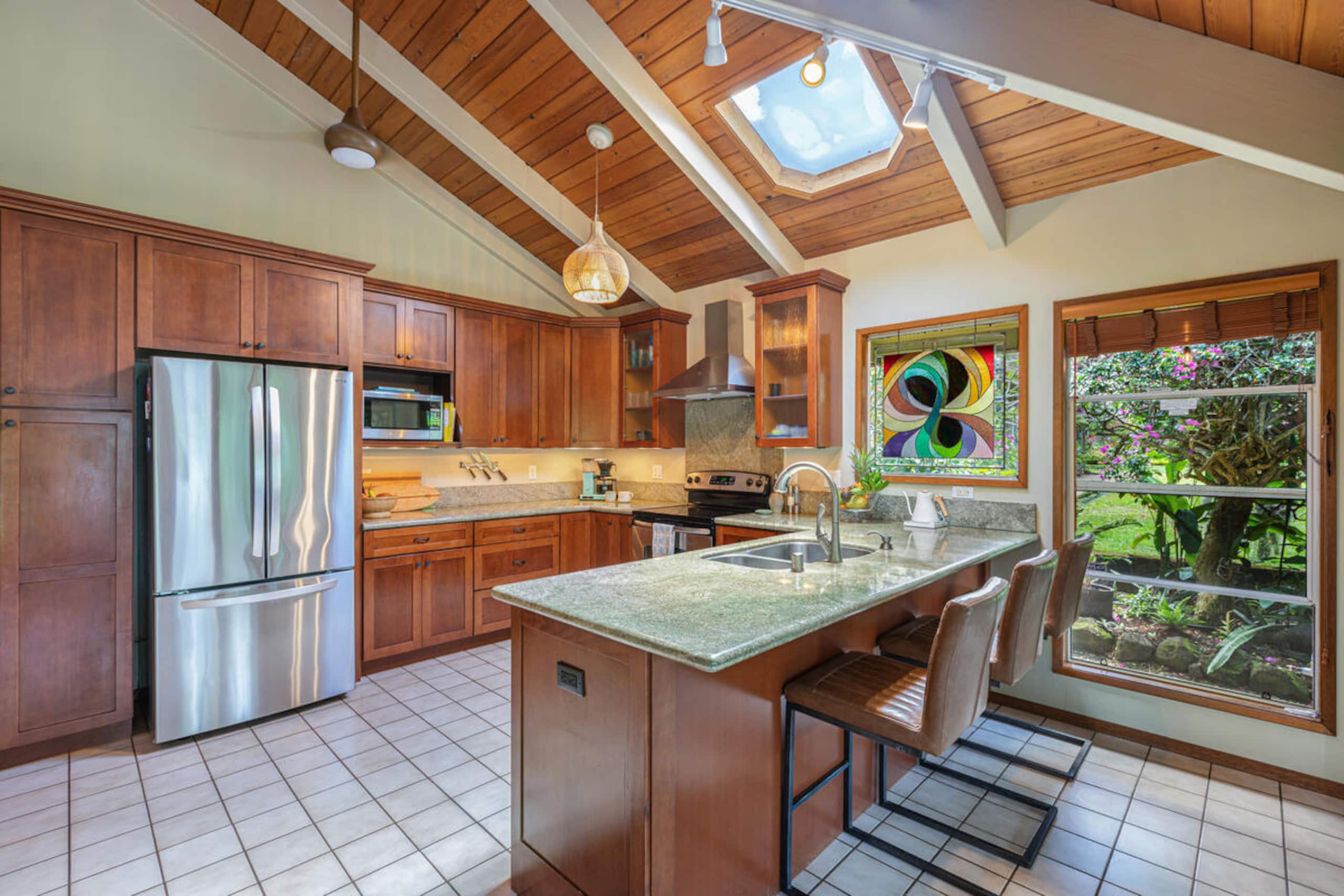 Home in Princeville · ★4.94 · 3 bedrooms · 3 beds · 2 baths - Image 7
