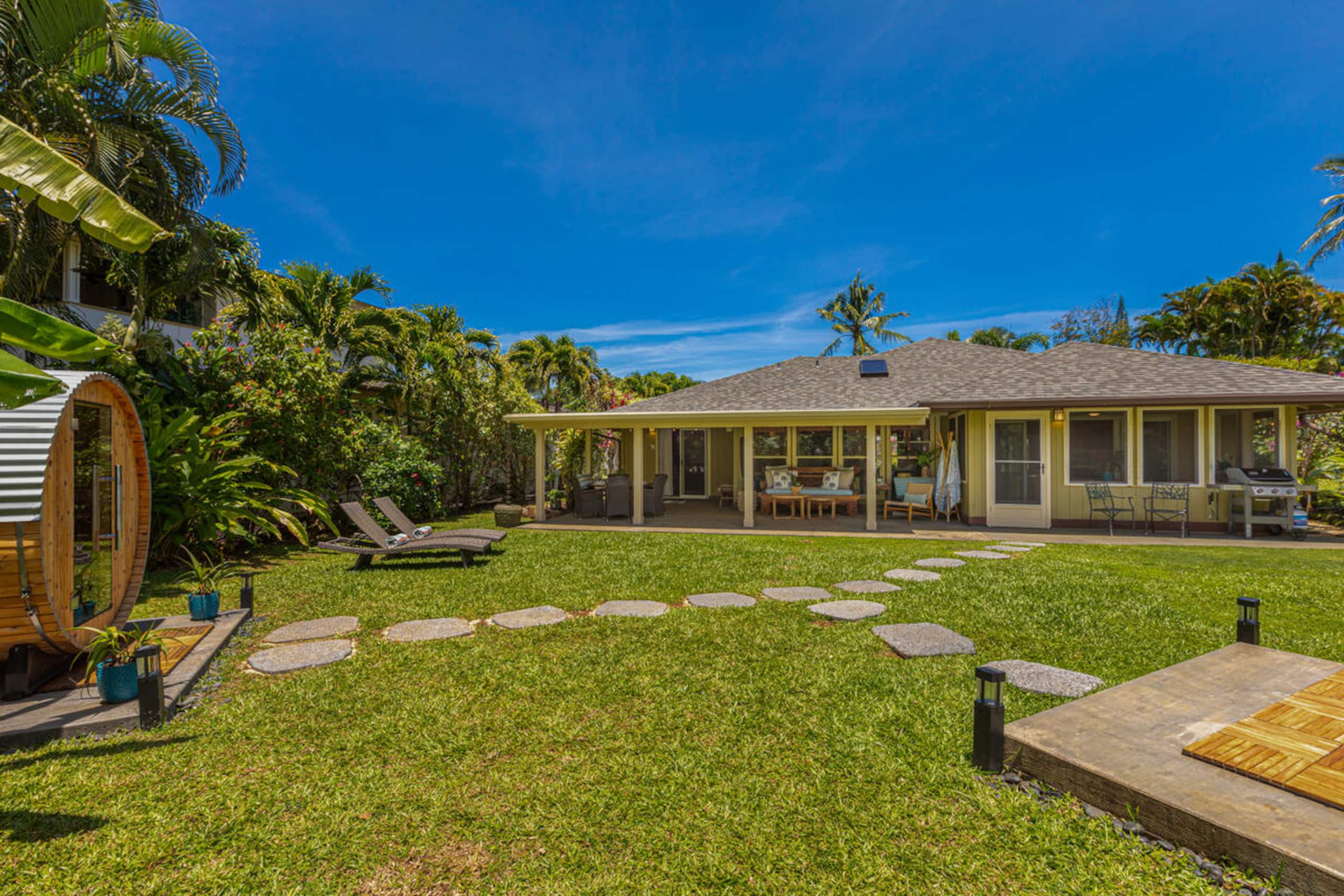 Home in Princeville · ★4.94 · 3 bedrooms · 3 beds · 2 baths - Image 25