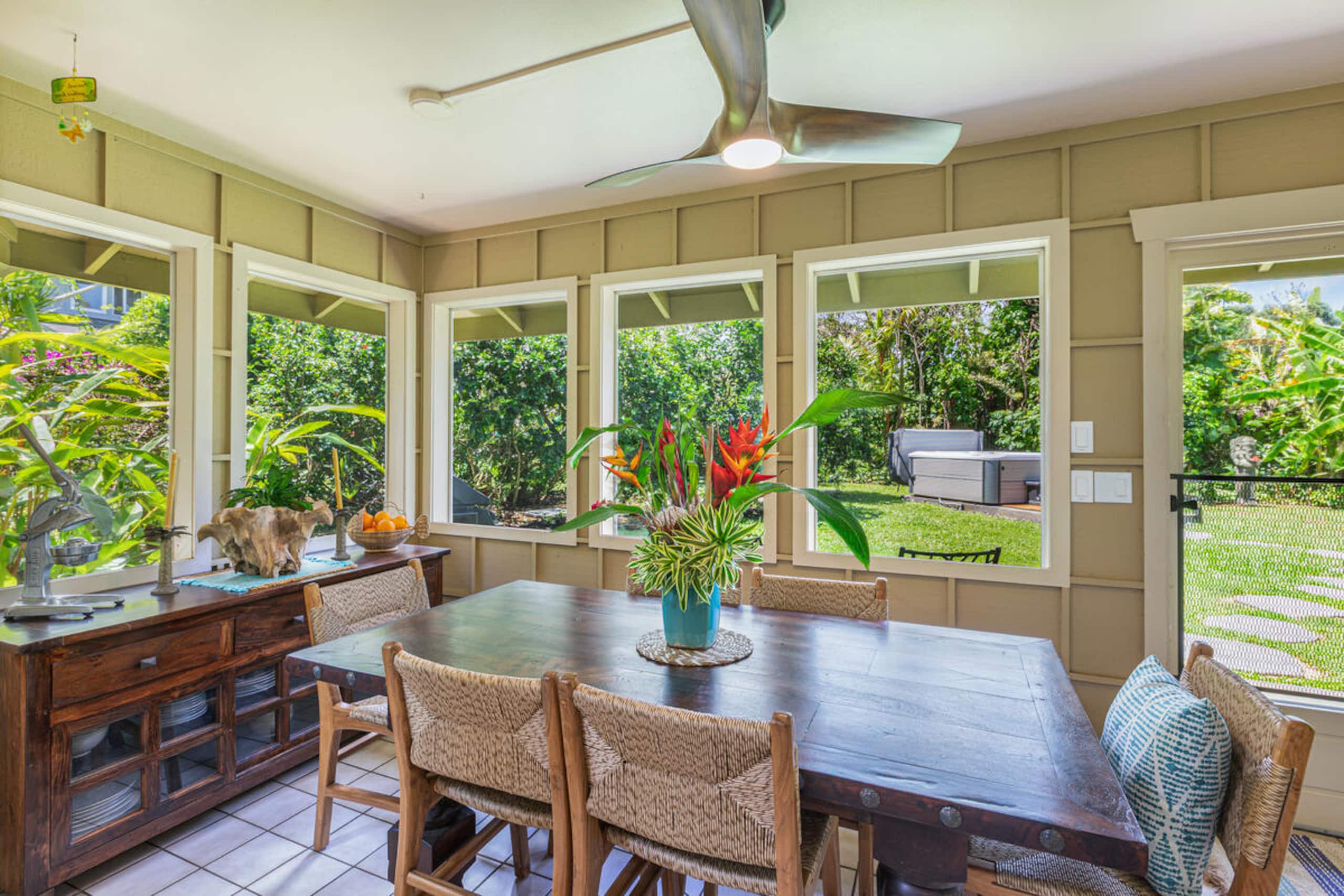 Home in Princeville · ★4.94 · 3 bedrooms · 3 beds · 2 baths - Image 10