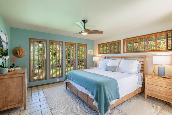 Master Bedroom - King and en suite Bathroom  - A/C