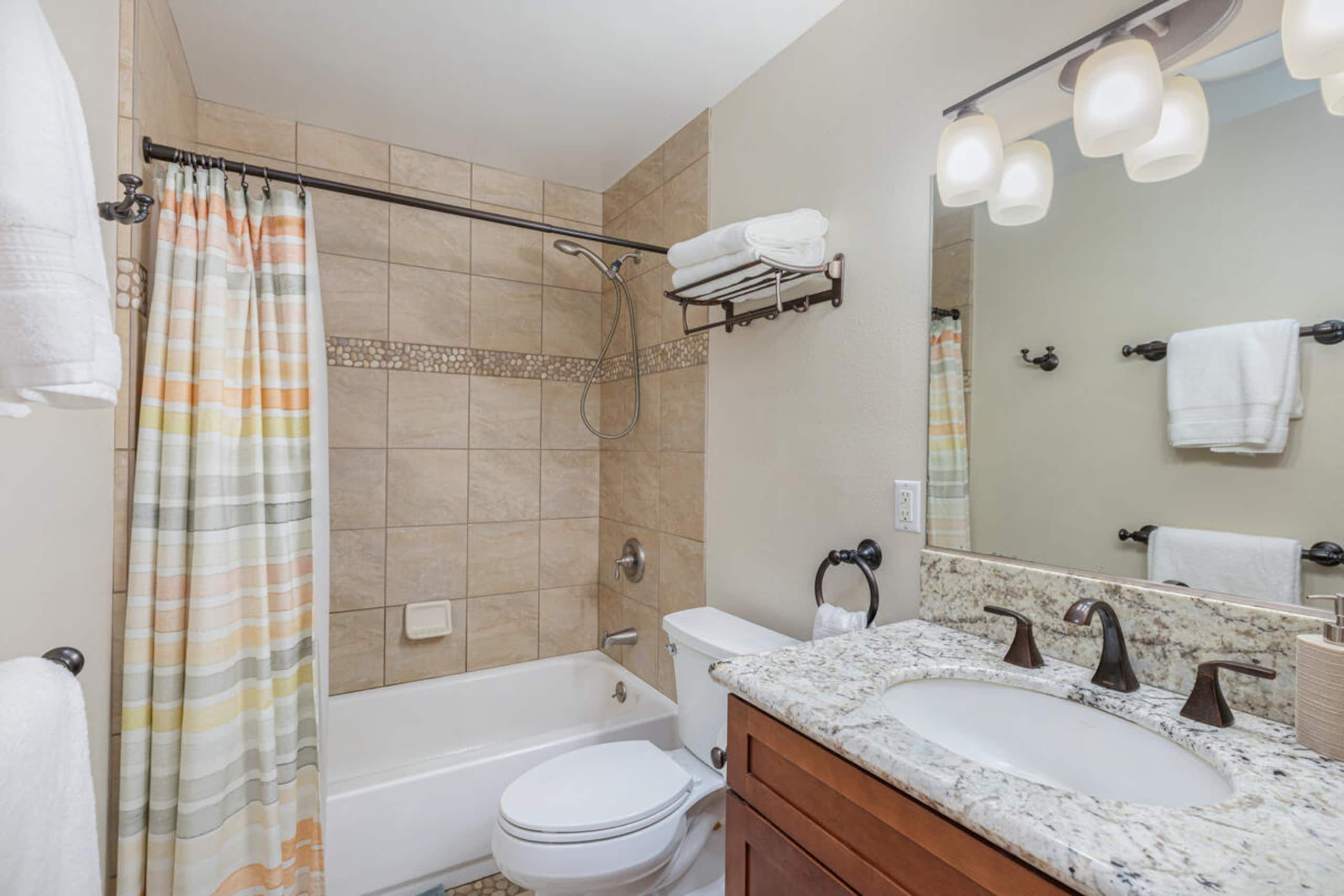Home in Princeville · ★4.94 · 3 bedrooms · 3 beds · 2 baths - Image 22