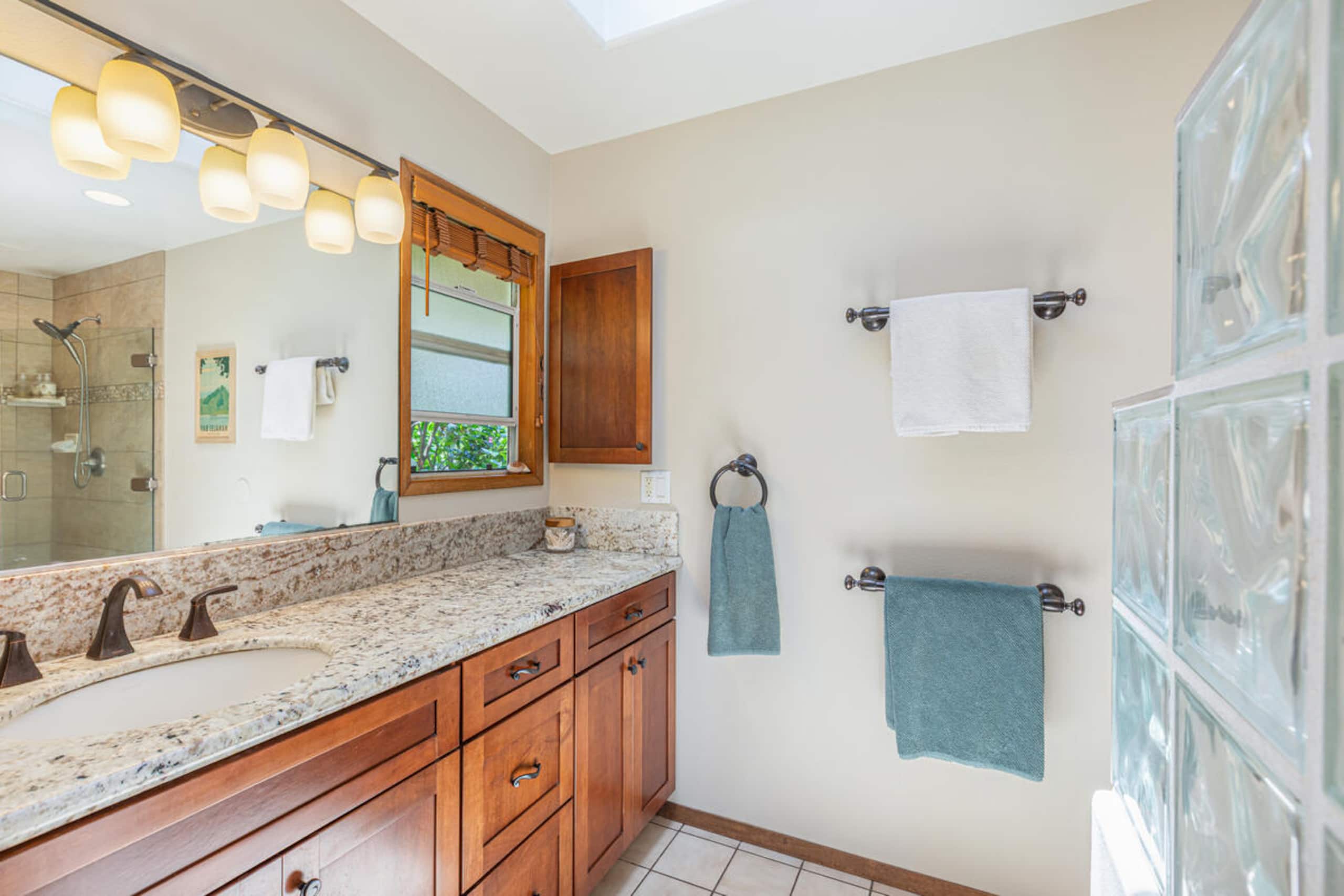 Home in Princeville · ★4.94 · 3 bedrooms · 3 beds · 2 baths - Image 19
