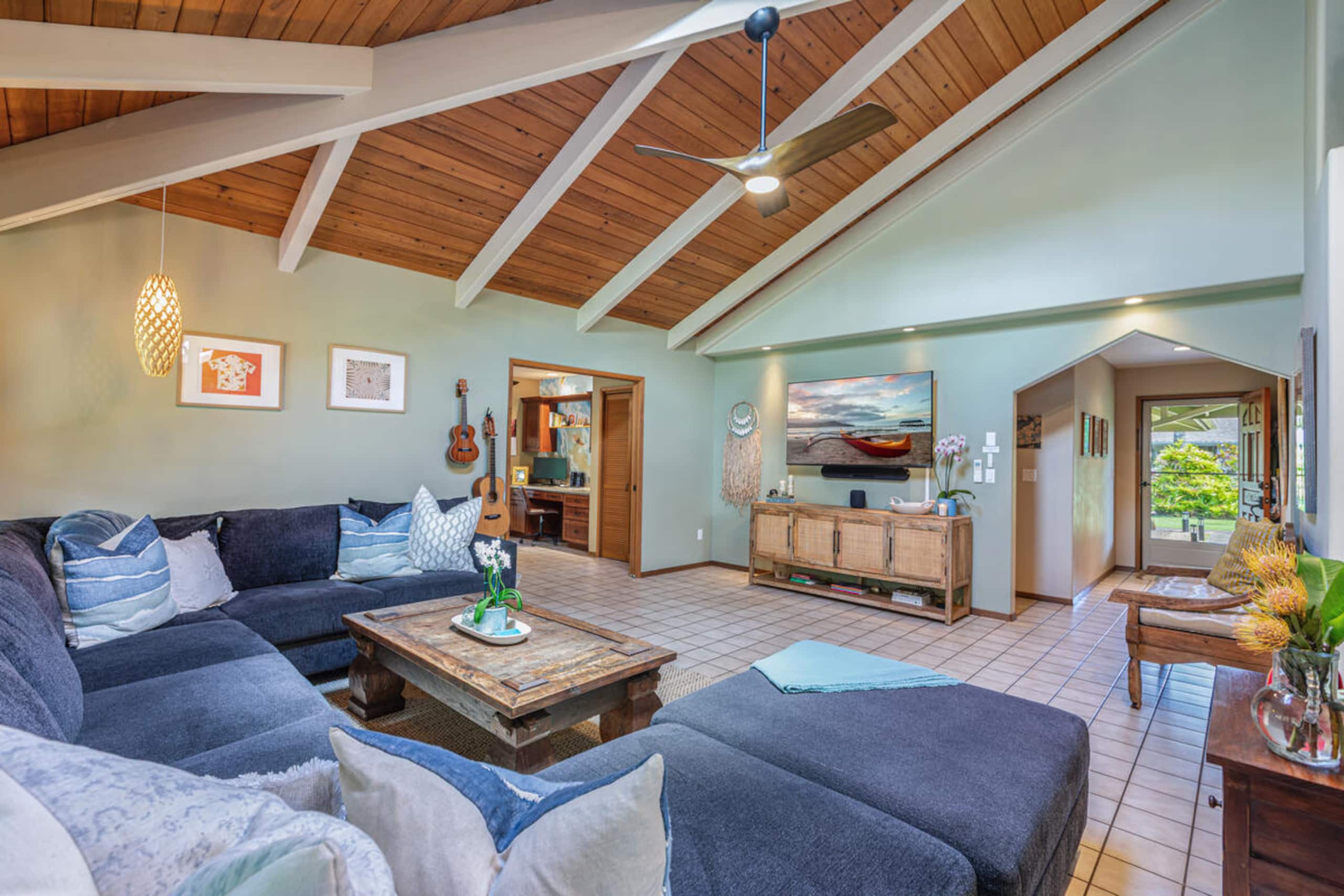 Home in Princeville · ★4.94 · 3 bedrooms · 3 beds · 2 baths - Image 2