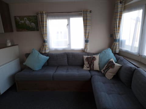 Top Airbnb: Seaside holiday in Felixstowe-No Pets allowed. in Suffolk