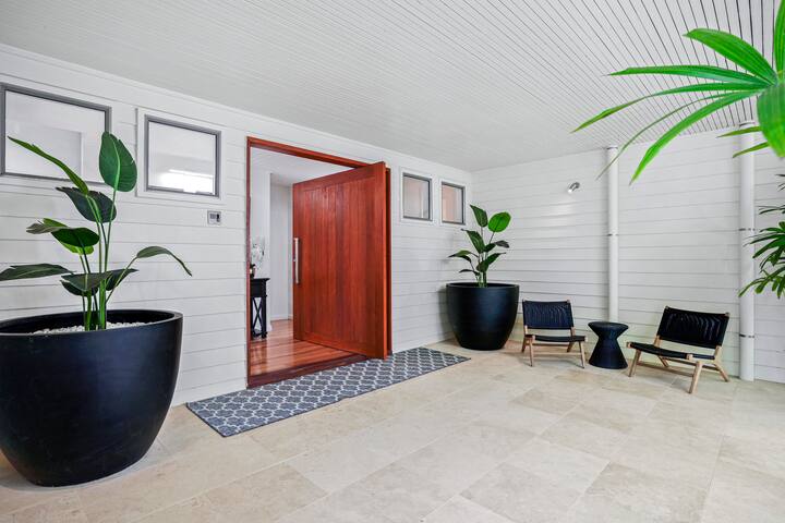 White Cove Retreat, Noosa Heads gallery image 2