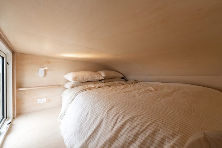 საძინებელი 1