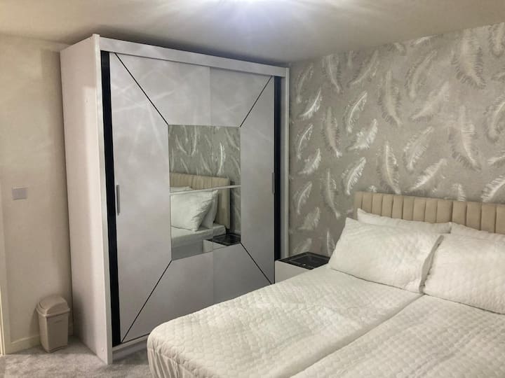 ಬೆಡ್‌ರೂಮ್ 1