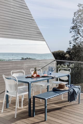 On The Bay Bonbeach – Unmatched Beachfront Luxury