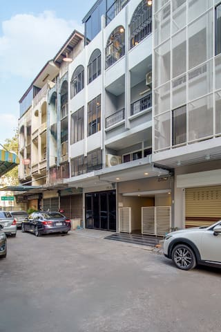 Townhouse 37 in Pratunam only 50m from 7/11 gallery image 3