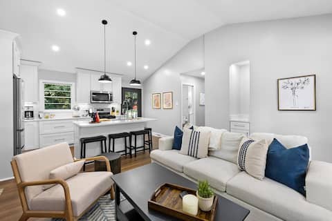 2 bathroom, downtown Davidson - La Casita