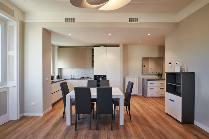 Alberto Penthouse – Bergamo Center