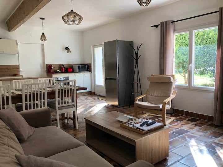 Gite 5 Pers Avec Piscine à Partager Avec 2nd Gîte - La Fare-les-Oliviers