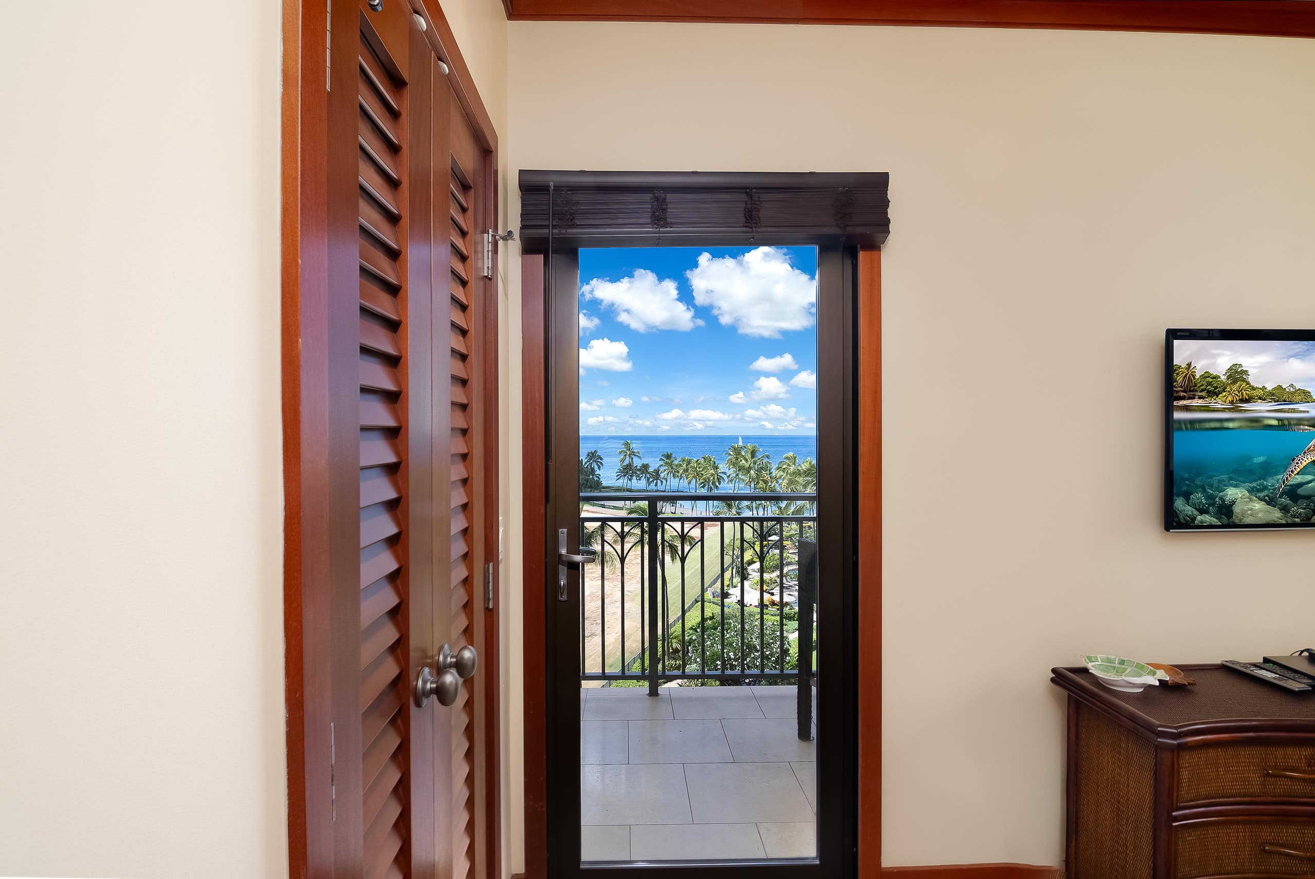 Condo in Kapolei · ★5.0 · 2 bedrooms · 4 beds · 2 private baths - Image 27