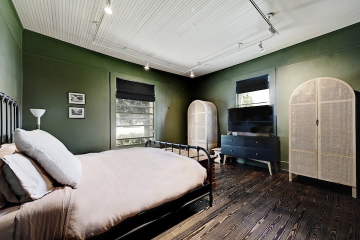 King Bed with large new smart TV and electric fireplace