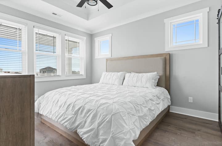 Საძინებელი 4