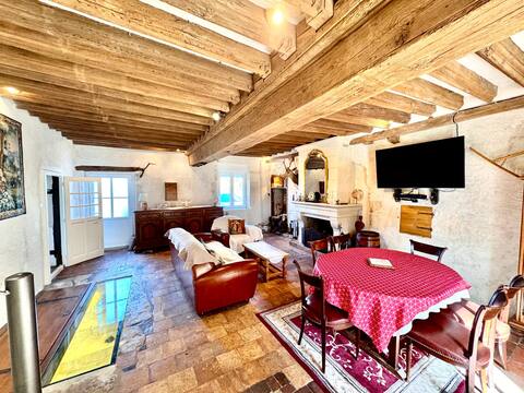 Maison d'Antan, Chivalrous atmosphere, Vaulted cellar