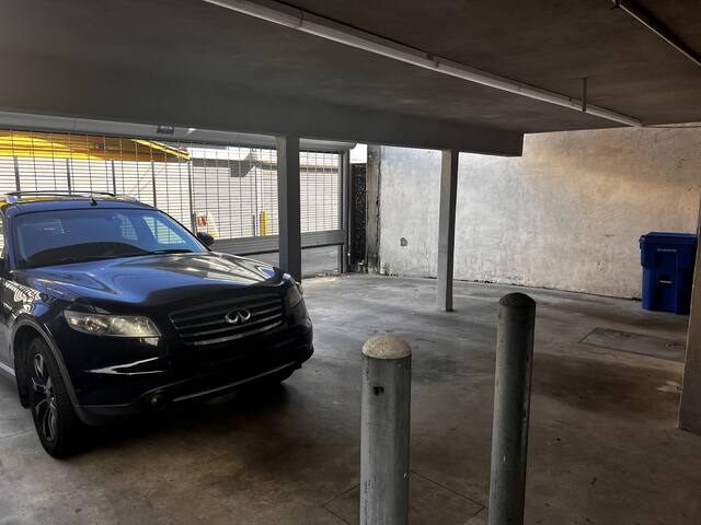 1 min walk to beach. Parking. Ocean View Rooftop gallery image 5