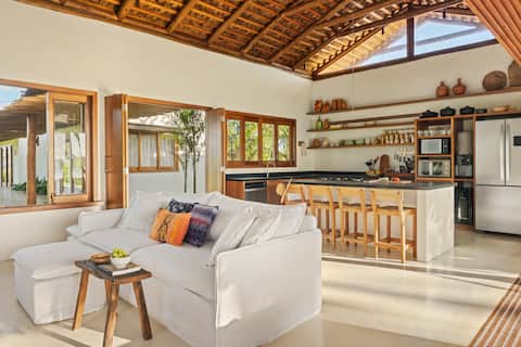 Imóvel de sucesso: Casa Betania - seafront and lakefront retreat em Maraú