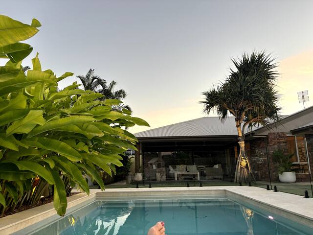 Wurtulla Outdoor Entertainer gallery image 2