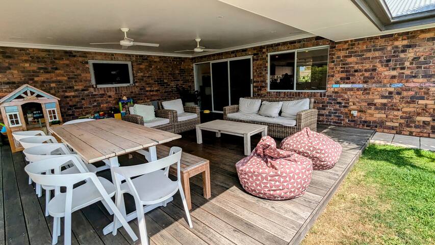 Wurtulla Outdoor Entertainer gallery image 5