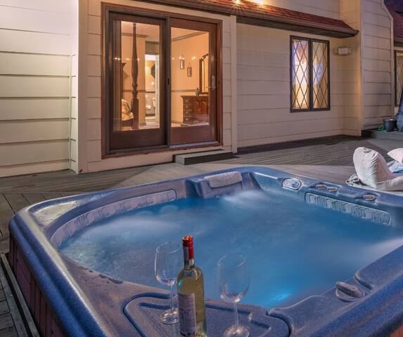 Mountain Villa | Views | GameRoom | Hot Tub | Pool gallery image 3