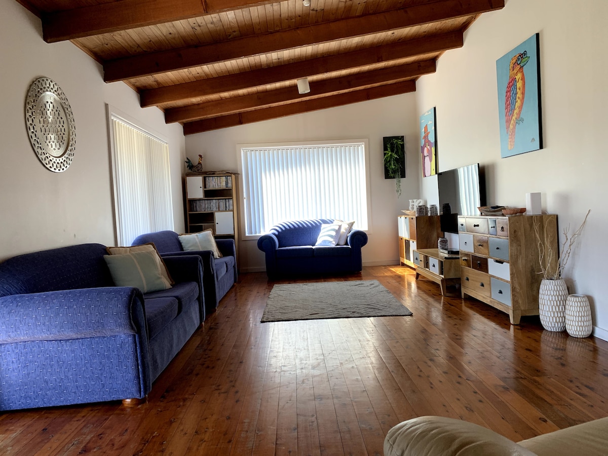 Top Airbnb: The Wallee in Narrawallee