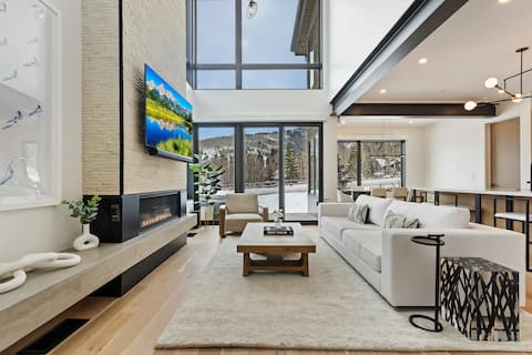 Popular Airbnb listing: Ski In* Modern & New Park City Townhome in Park City / Heber Valley