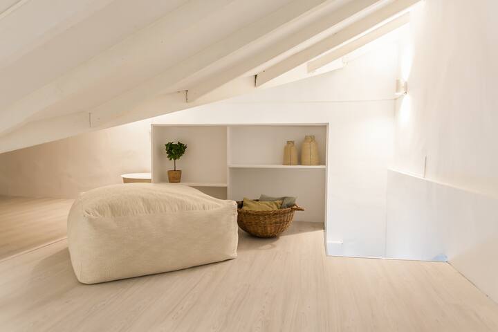 Luxury Penthouse & Cool Terrace – Ópera & Gran Via gallery image 4