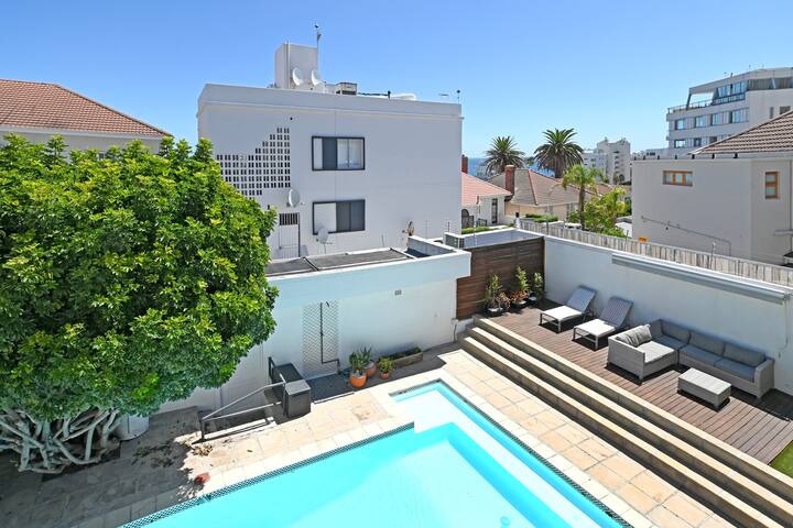 Perfectly located / 4 bed / 3 Bath Home Bantry Bay gallery image 2