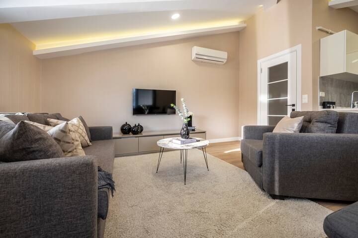 Sea View Terrace Penthouse gallery image 5