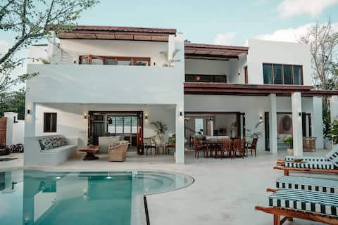 Ibis House - Diani, Eden Escapes