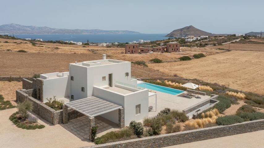 Luxurious Villa Ioli, Paros gallery image 5