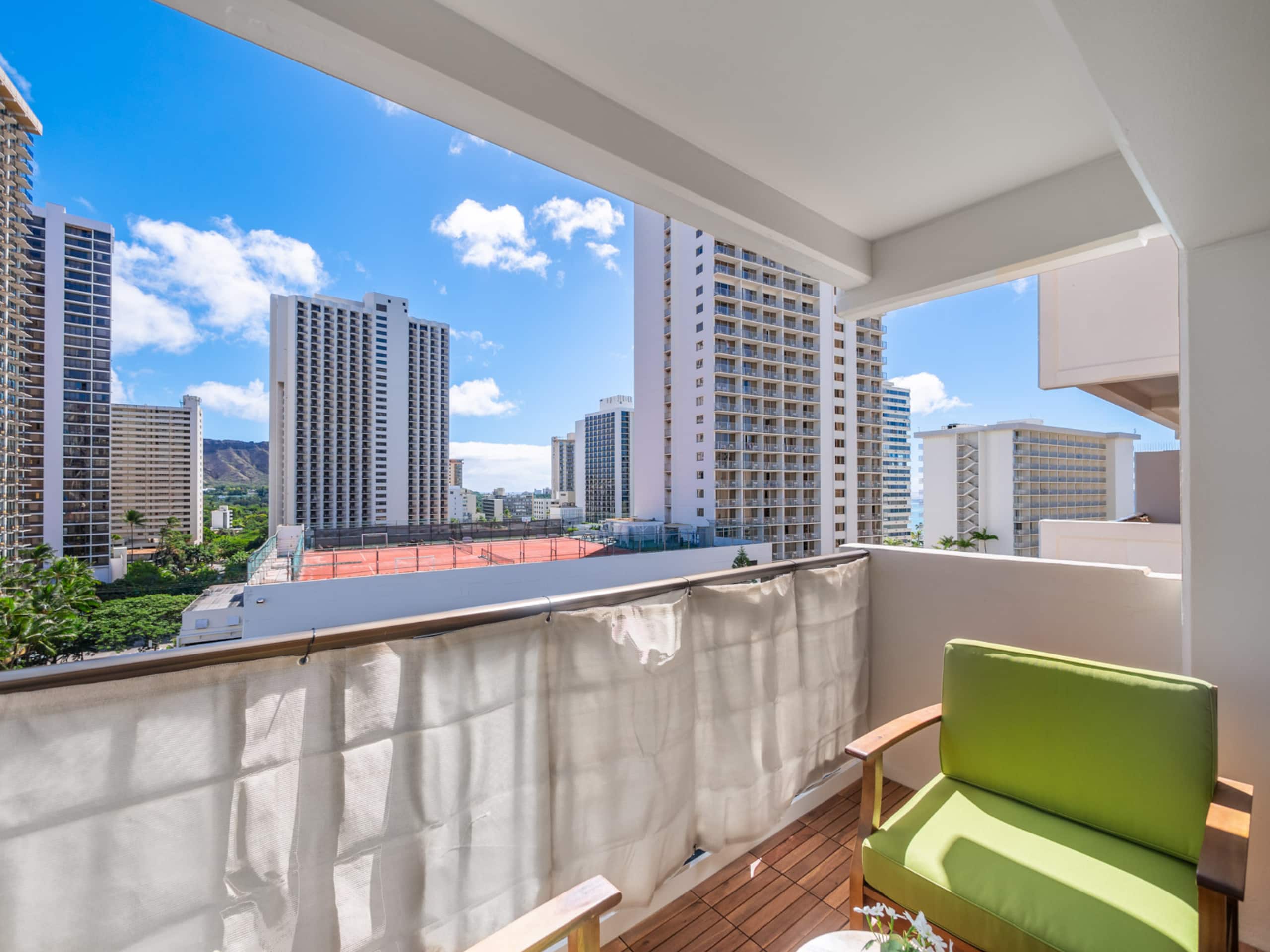 HighFloor 2BR/2BA 4beds Partial Ocean View+Parking - Image 51