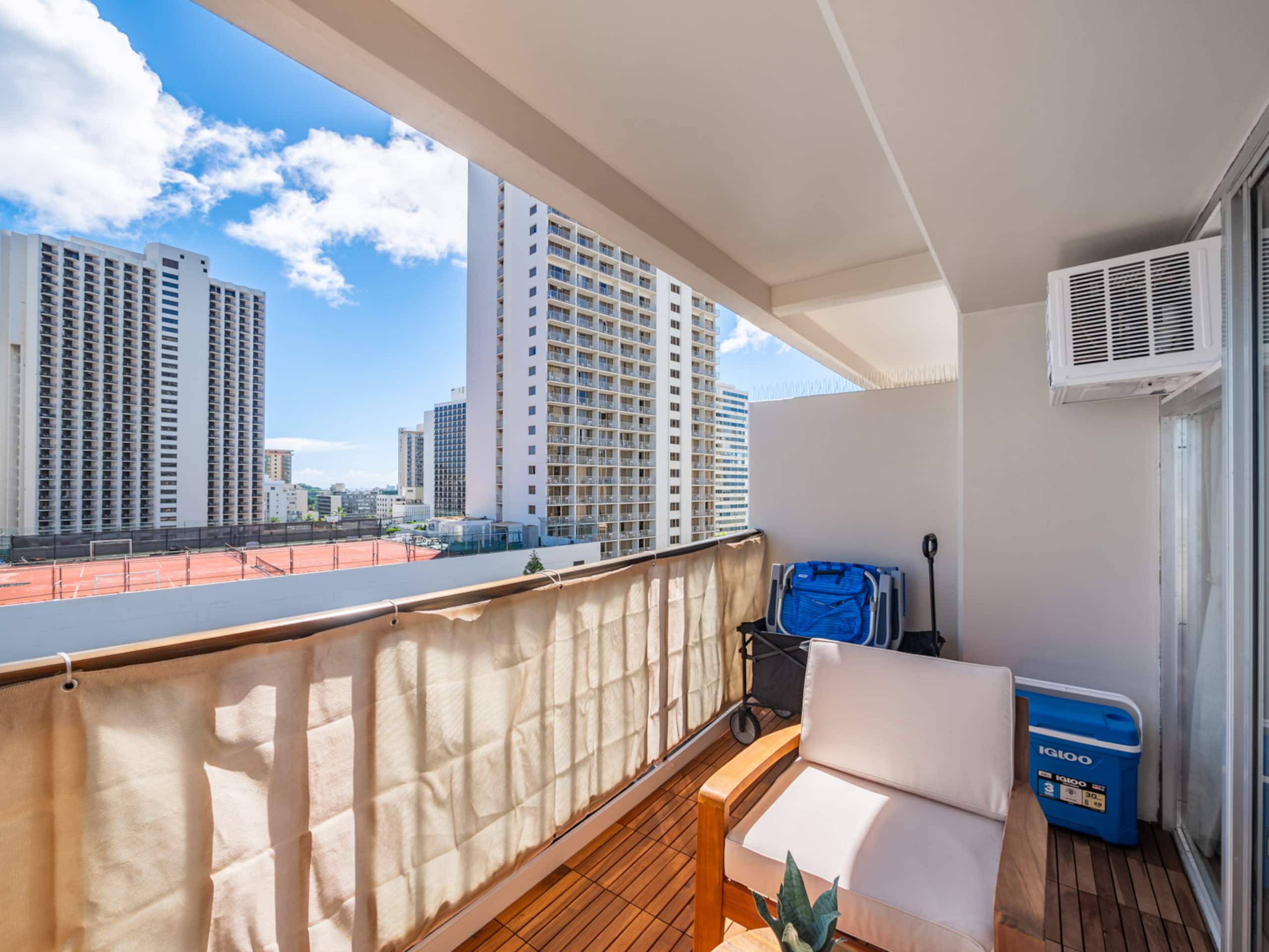 HighFloor 2BR/2BA 4beds Partial Ocean View+Parking - Image 50