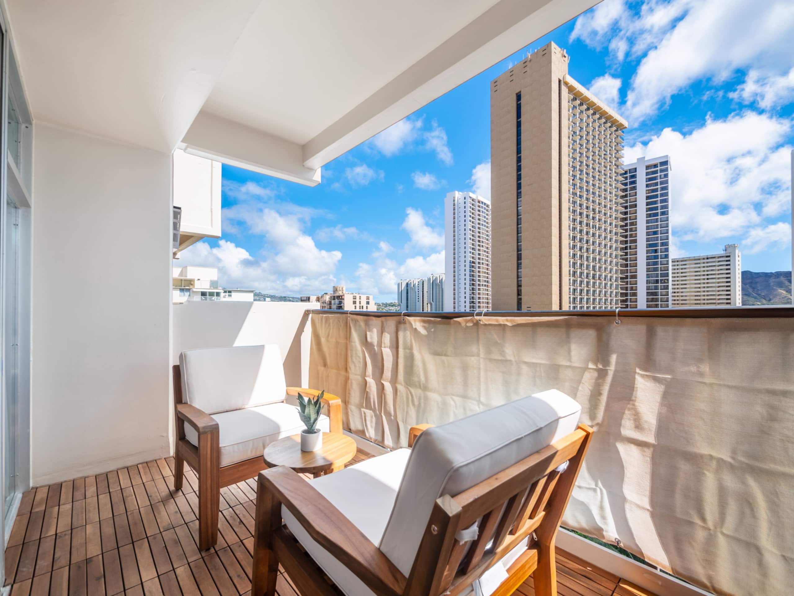 HighFloor 2BR/2BA 4beds Partial Ocean View+Parking - Image 55