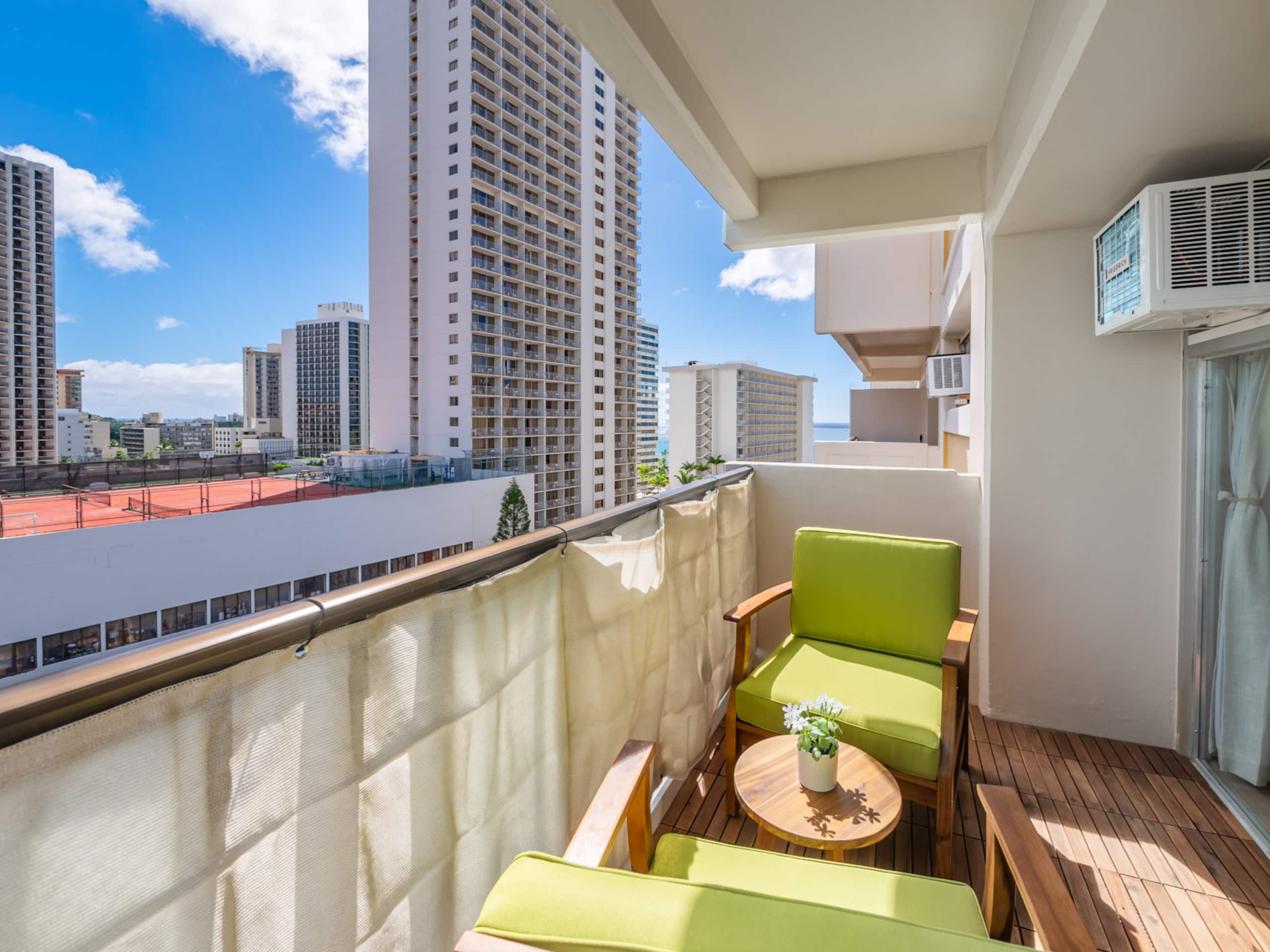HighFloor 2BR/2BA 4beds Partial Ocean View+Parking - Image 57
