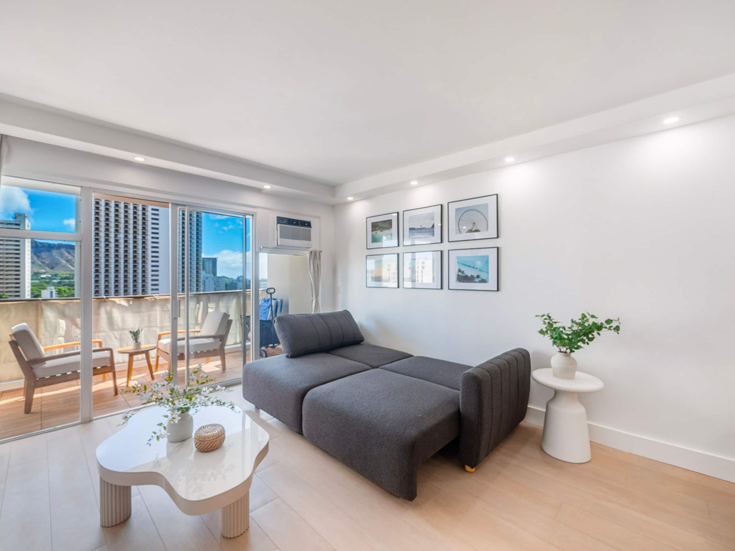 HighFloor 2BR/2BA 4beds Partial Ocean View+Parking - Image 15