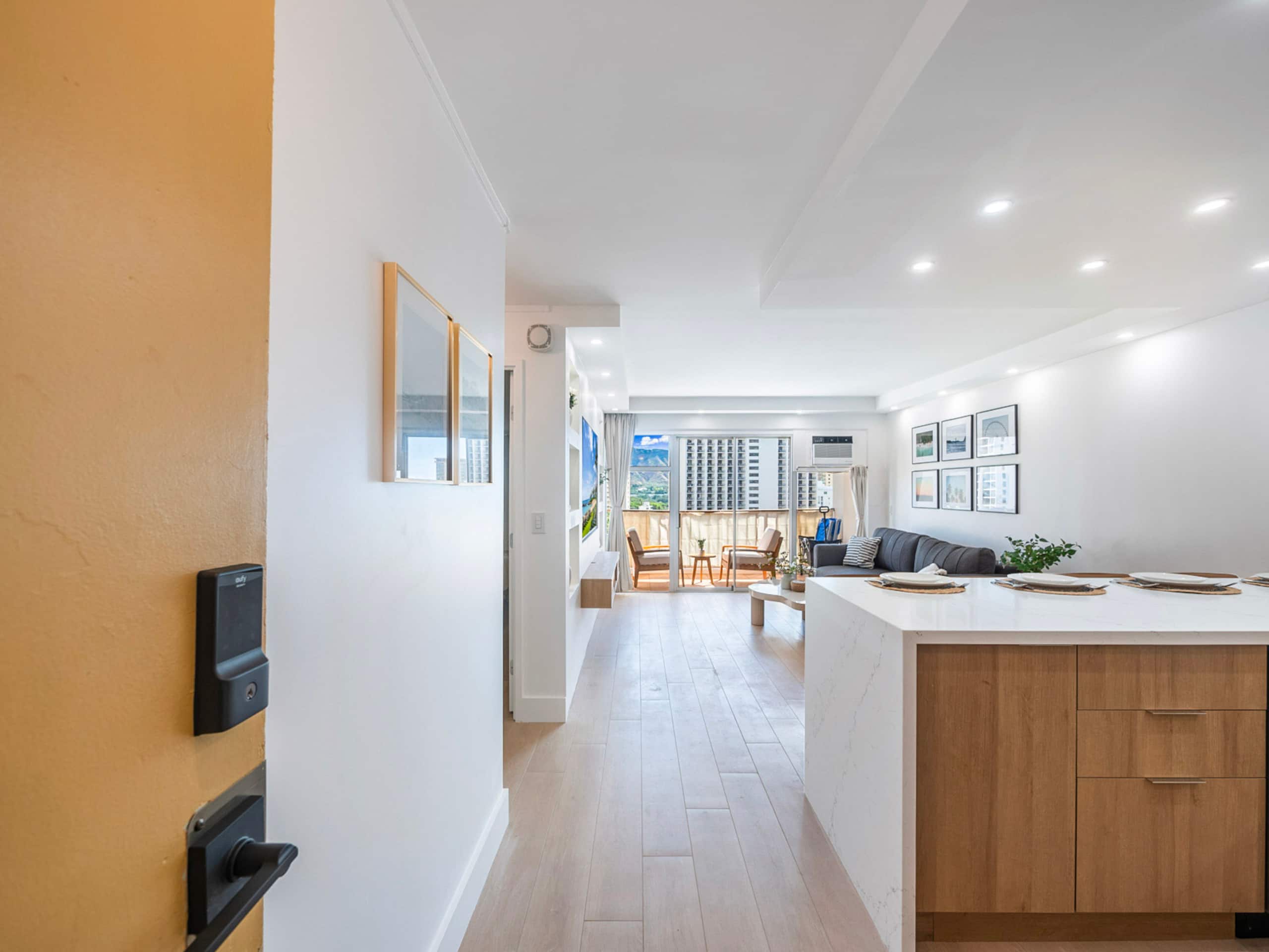 HighFloor 2BR/2BA 4beds Partial Ocean View+Parking - Image 62