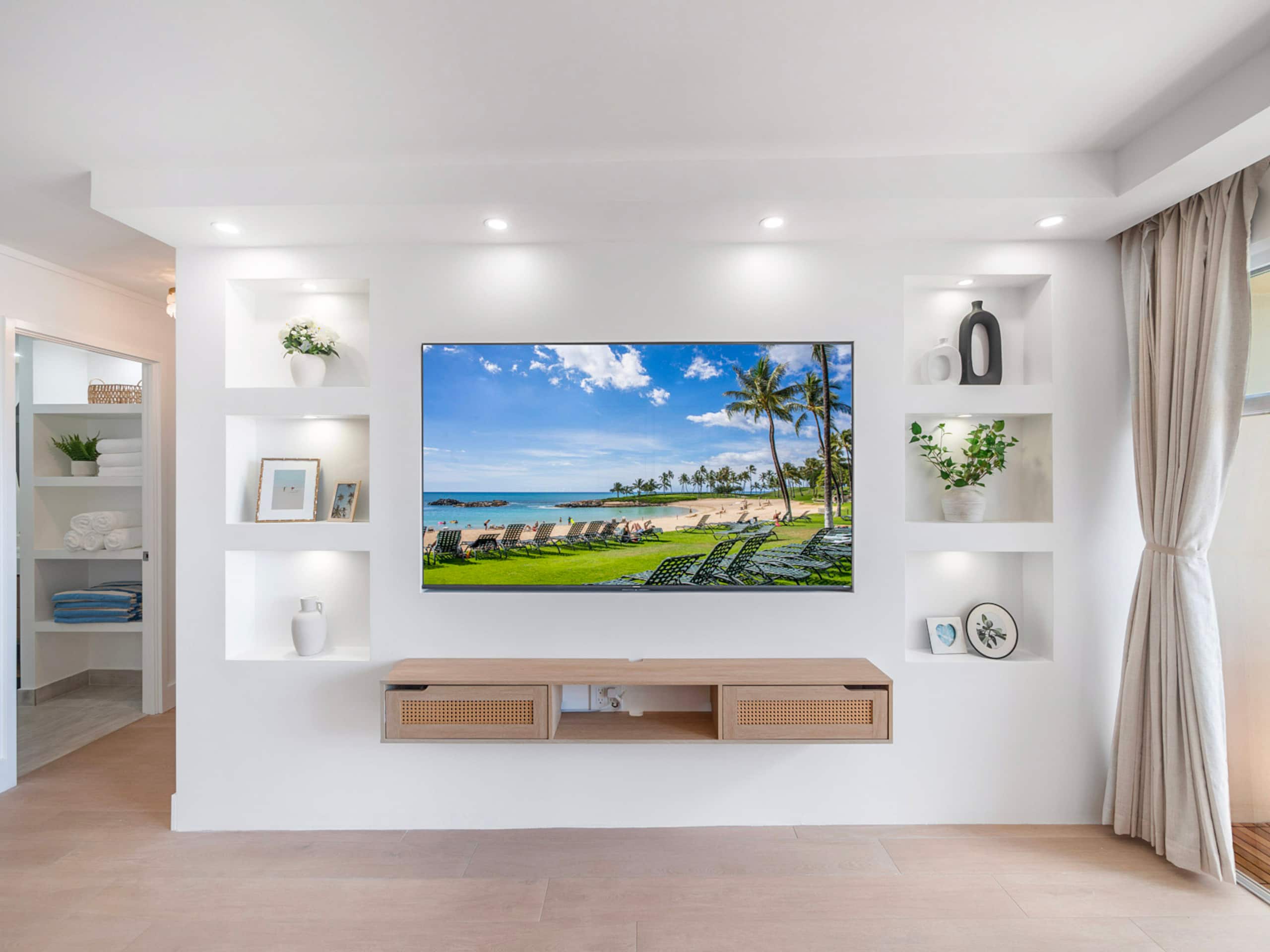 HighFloor 2BR/2BA 4beds Partial Ocean View+Parking - Image 11