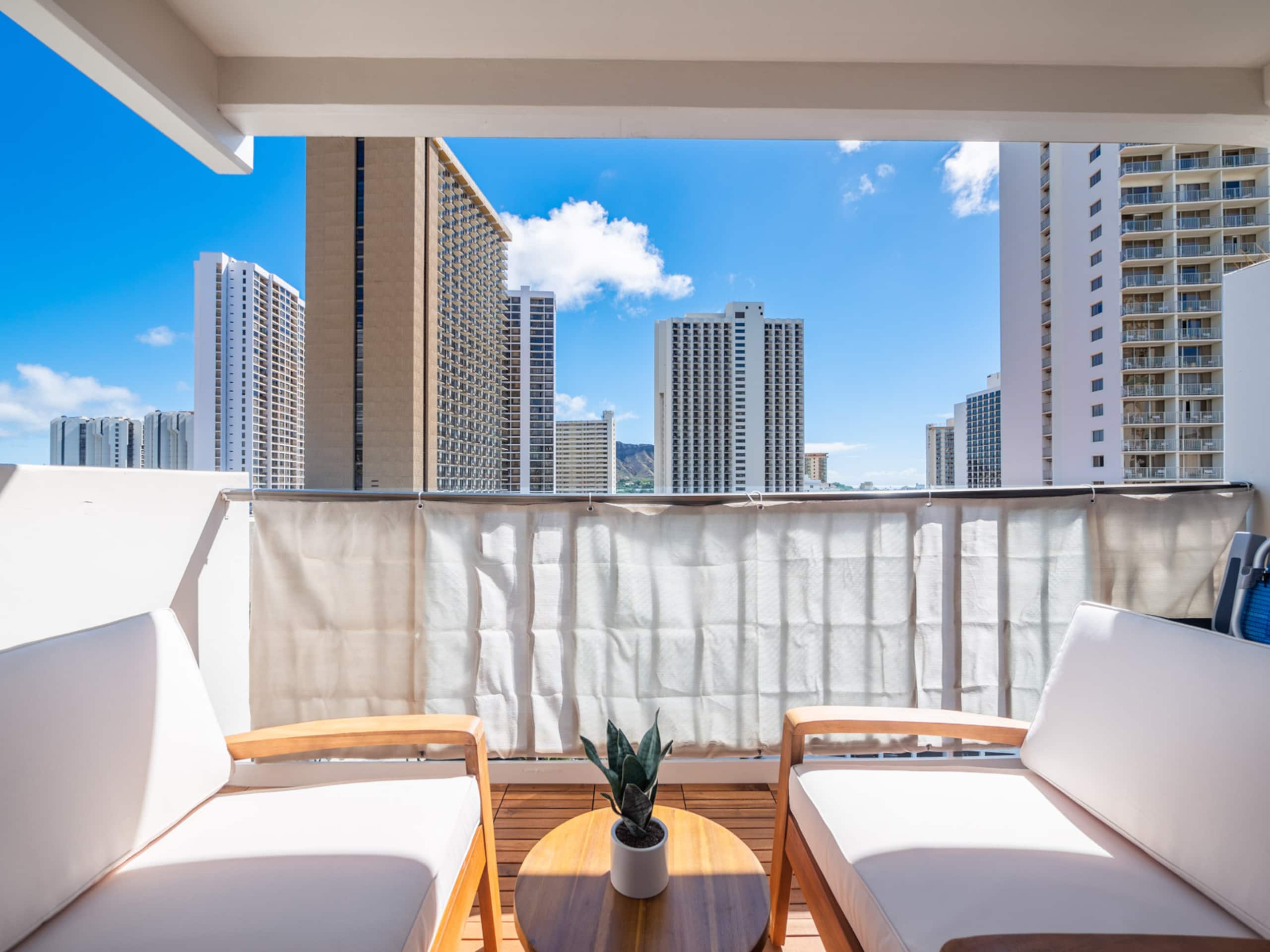 HighFloor 2BR/2BA 4beds Partial Ocean View+Parking - Image 46