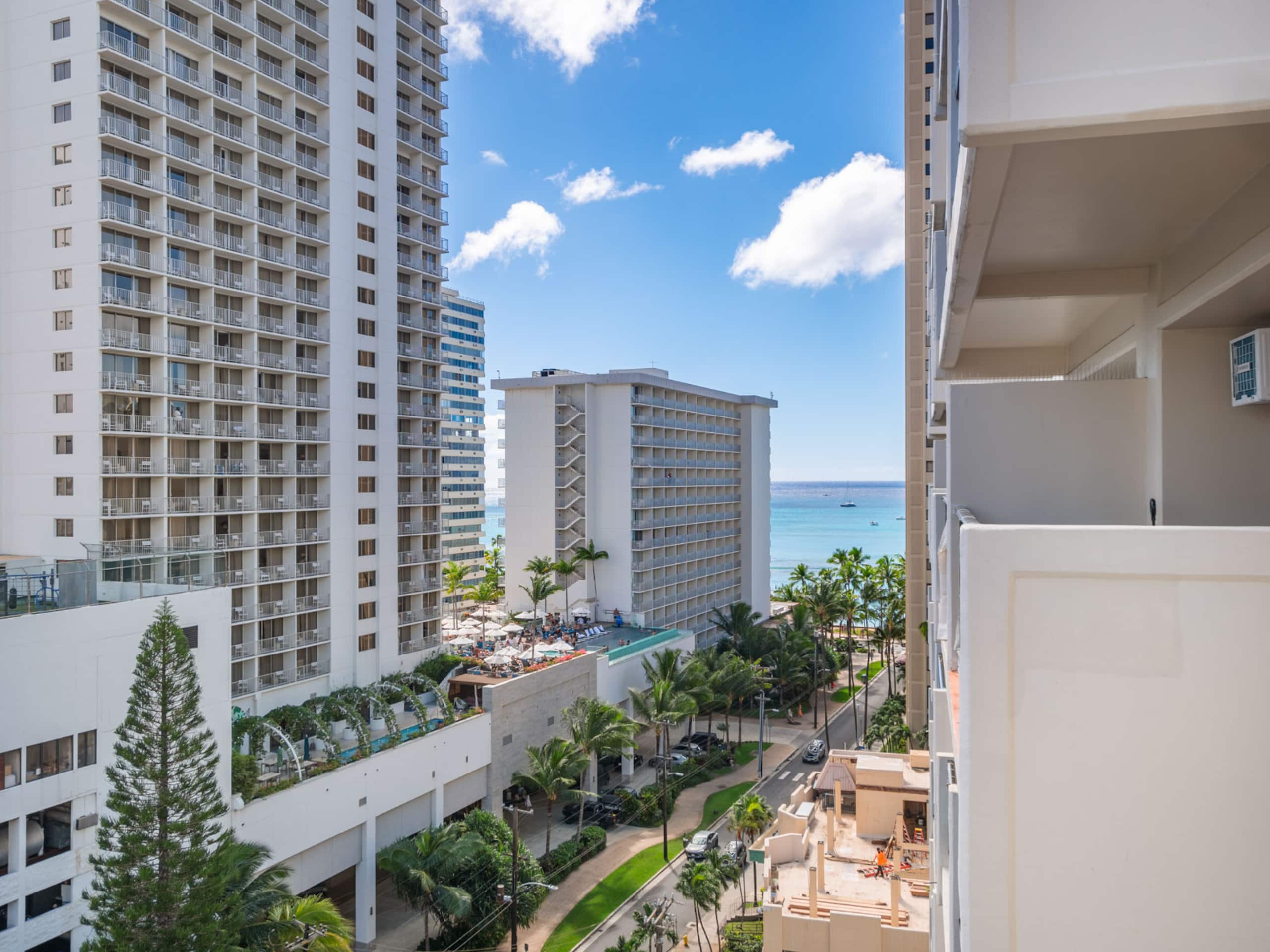 HighFloor 2BR/2BA 4beds Partial Ocean View+Parking - Image 66