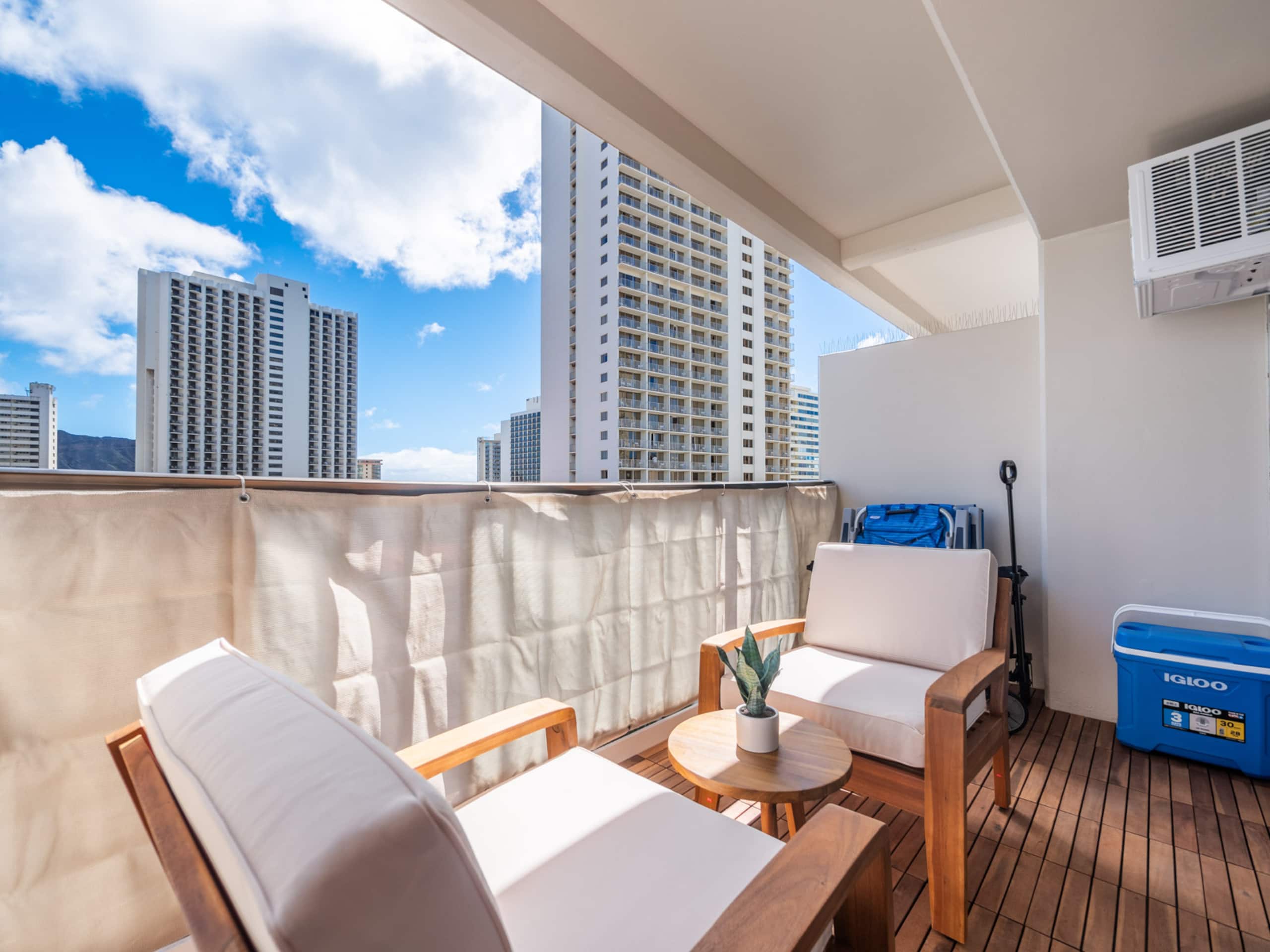 HighFloor 2BR/2BA 4beds Partial Ocean View+Parking - Image 56