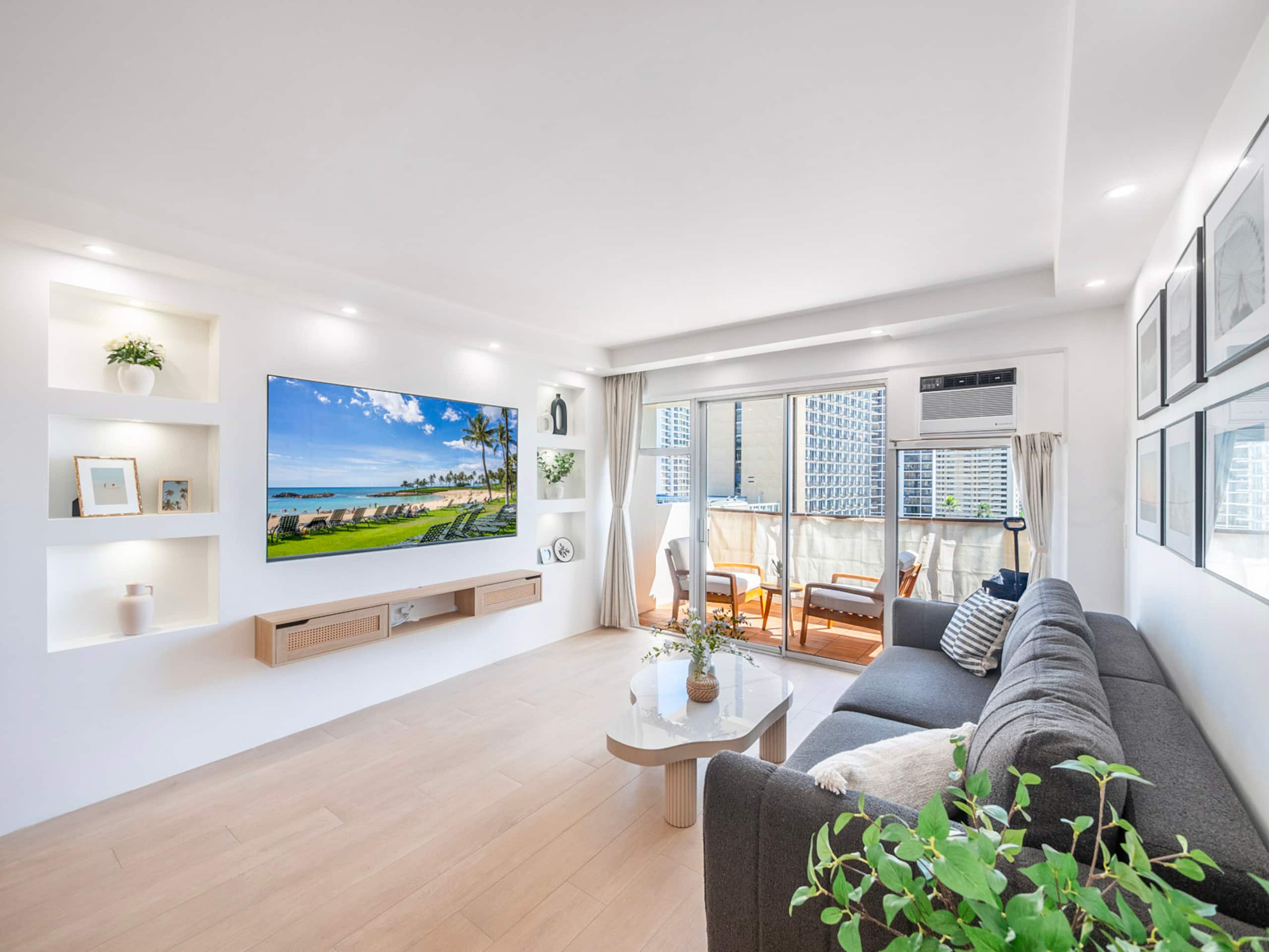 HighFloor 2BR/2BA 4beds Partial Ocean View+Parking - Image 7