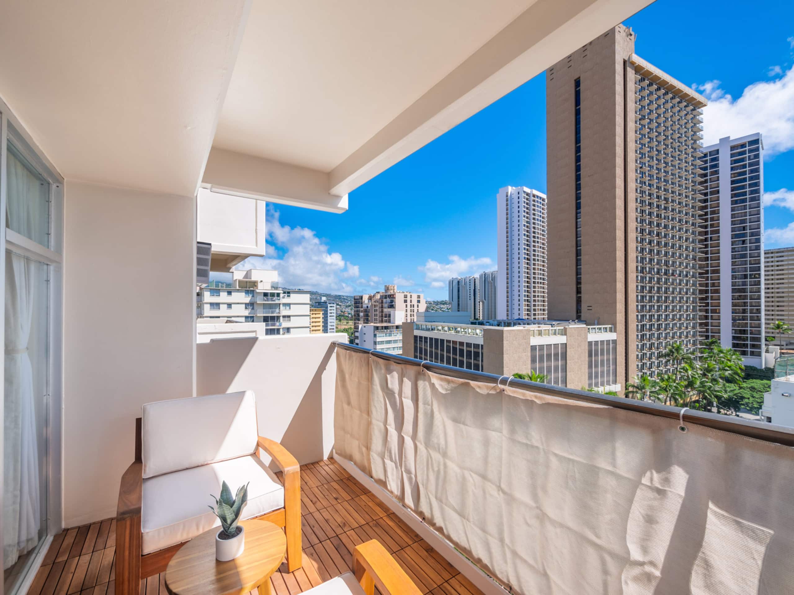 HighFloor 2BR/2BA 4beds Partial Ocean View+Parking - Image 47