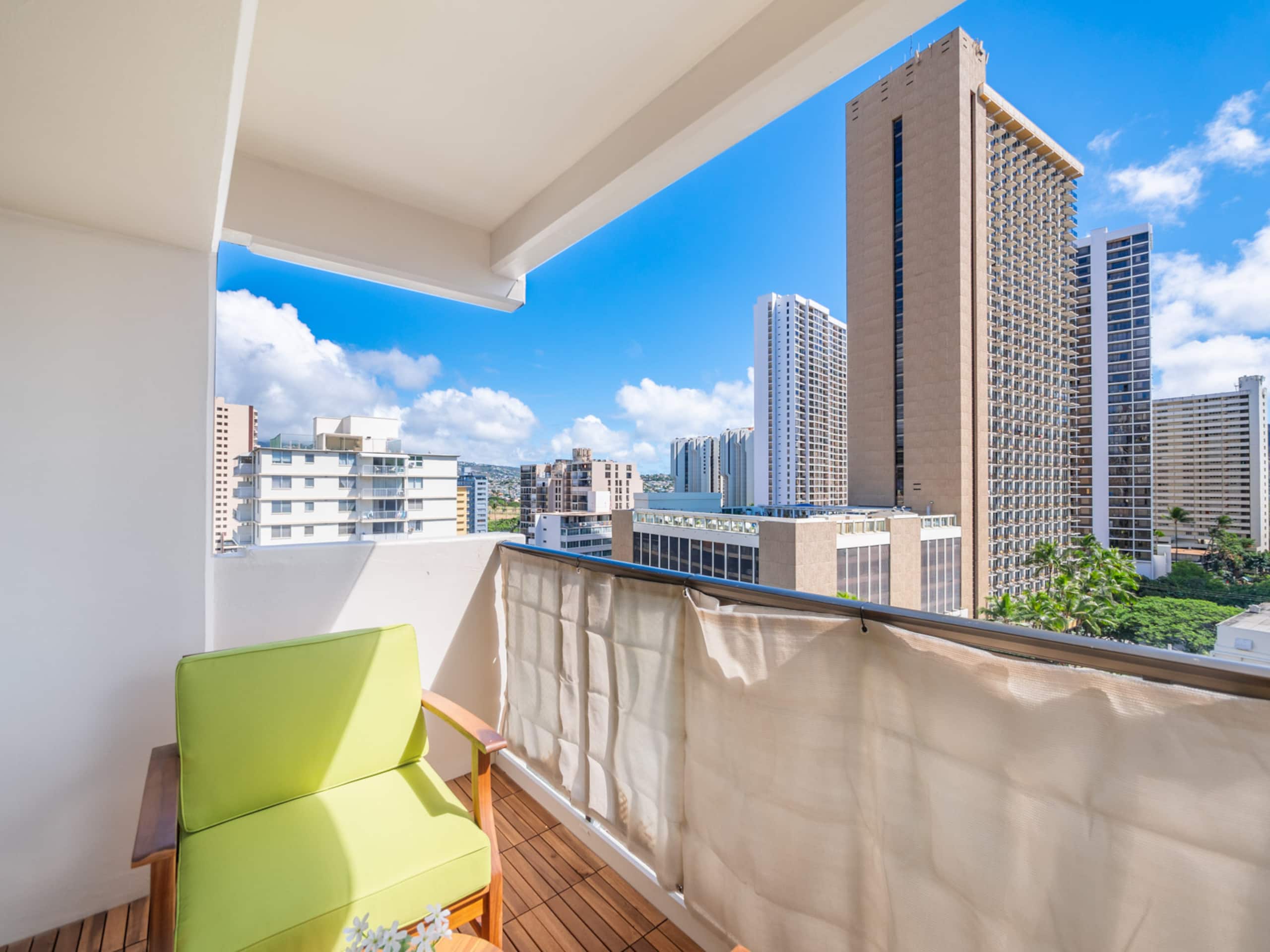 HighFloor 2BR/2BA 4beds Partial Ocean View+Parking - Image 53