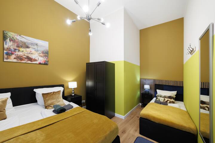 Best Location City Center 4Rooms 8Pers. 2Bathrooms gallery image 4