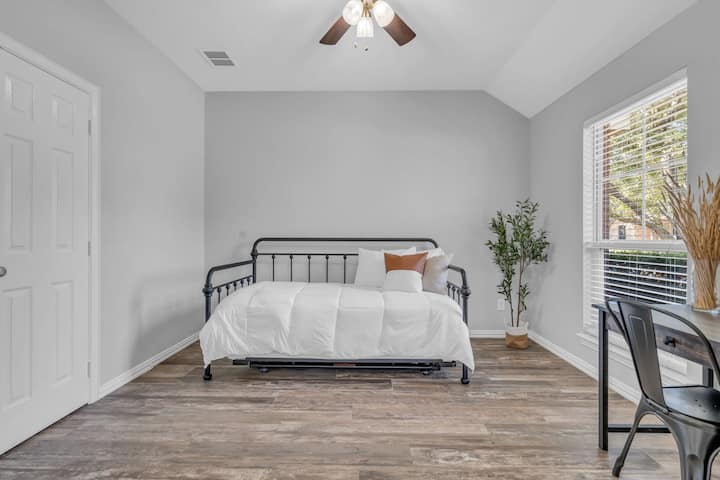 საძინებელი 4